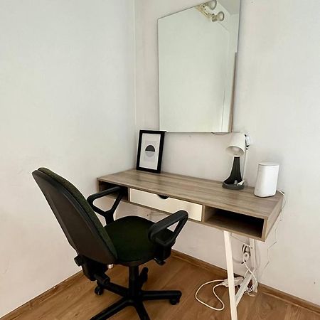 Comfy, Nice And Small Room In Kraków Zewnętrze zdjęcie