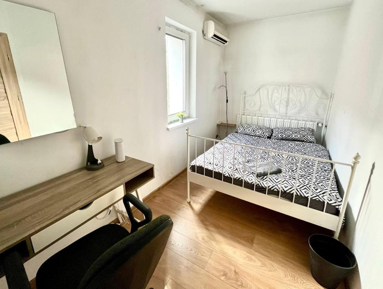 Comfy, Nice And Small Room In Kraków Zewnętrze zdjęcie