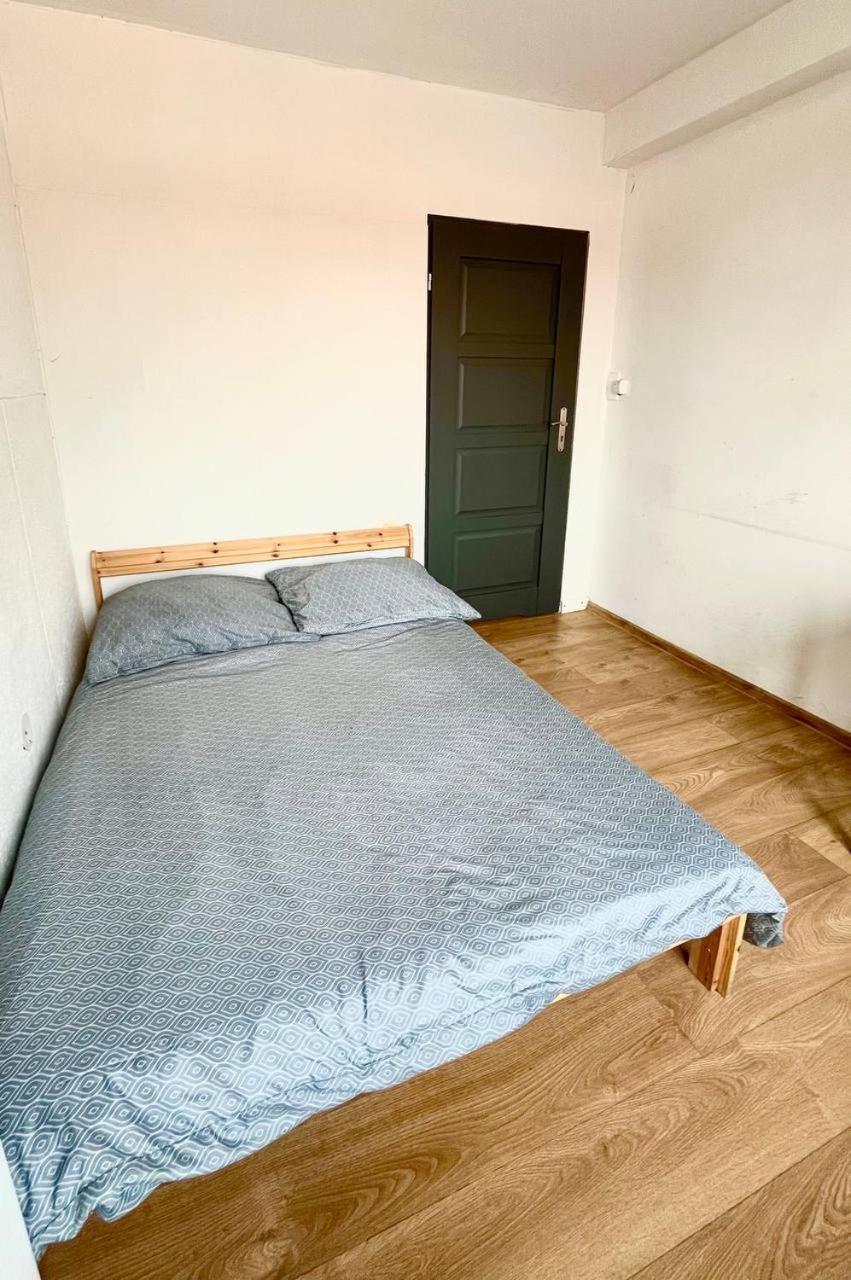 Comfy, Nice And Small Room In Kraków Zewnętrze zdjęcie